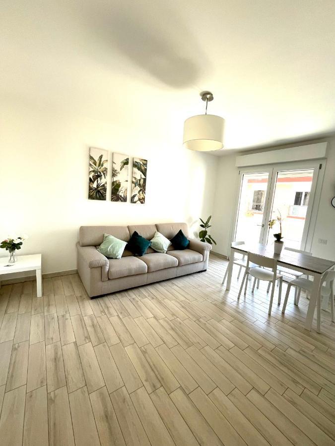 Emme Apartment Cagliari Buitenkant foto